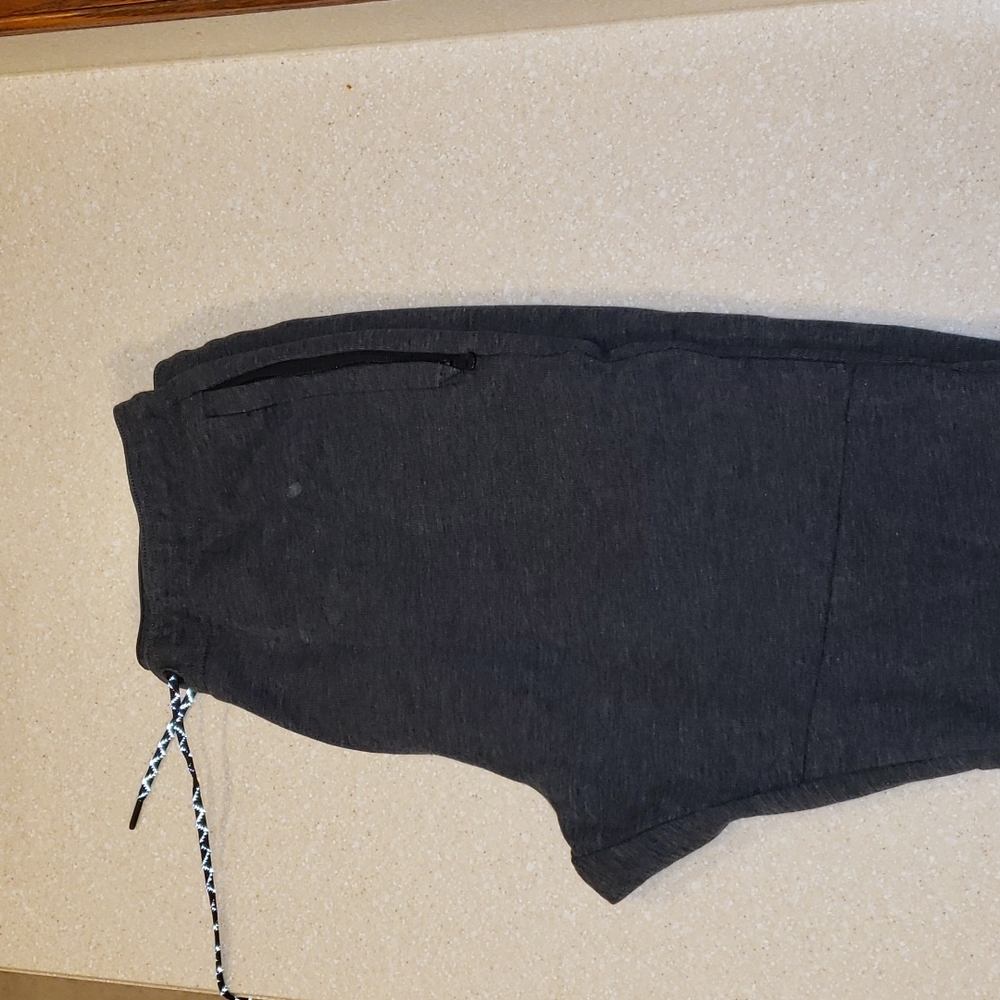 American eagle dark Heather gray jogger - Picture 5 of 5